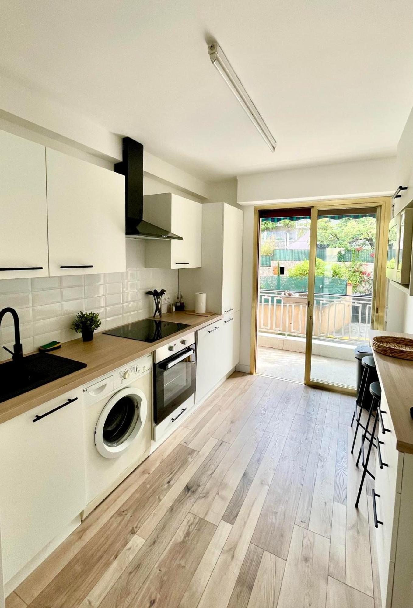 Comfortable Apartment With Parking - Antibes Riviera Eksteriør bilde
